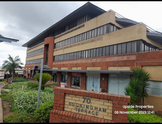 145M² OFFICE TO LET IN DAWNCLIFFE